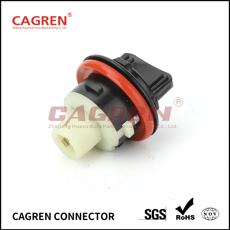 Automobile light bulb holder, used for indicator lights and signal lights
